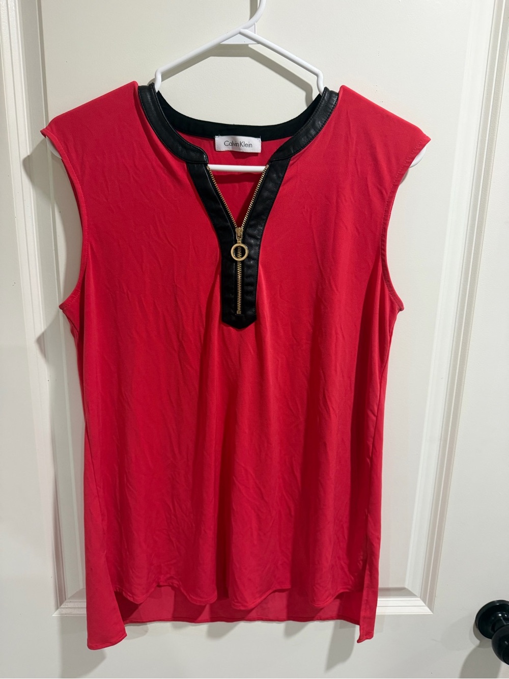 Calvin Klein Red Sleeveless Tunic Top Black Faux Leather Trim Gold Zip Blouse M